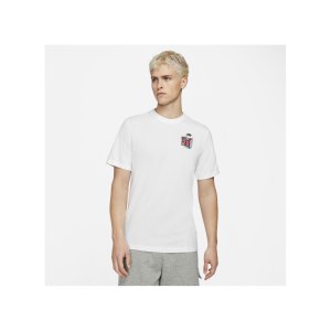nike-shoebox-t-shirt-weiss-f100-dd1260-lifestyle_front.png