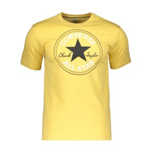 converse-nova-chuck-patch-t-shirt-gelb-f741-10007887-a52-lifestyle_front.png