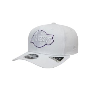 new-era-la-lakers-outline-9fifty-cap-weiss-fwhi-60141458-lifestyle_front.png
