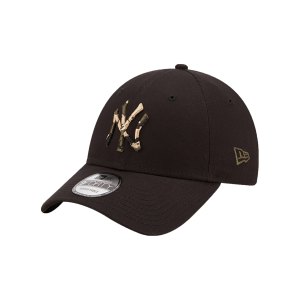 new-era-ny-yankees-camo-infill-9forty-cap-fblkwdc-60240656-lifestyle_front.png