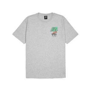 new-balance-essentials-roots-t-shirt-grau-fag-mt21567-lifestyle_front.png