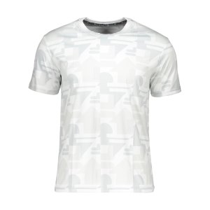 fila-recanti-aop-regular-t-shirt-weiss-f13020-fam0067-lifestyle_front.png