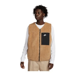 nike-club-reversible-winterized-weste-f258-dq4878-lifestyle_front.png