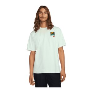 nike-max90-t-shirt-weiss-f121-dx1059-lifestyle_front.png