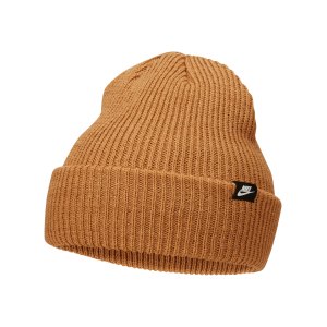 nike-fisherman-beanie-gold-f722-dv5435-lifestyle_front.png