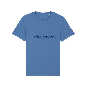 bolzplatzkind-geduld-t-shirt-blau-bpksttu755-lifestyle_front.png