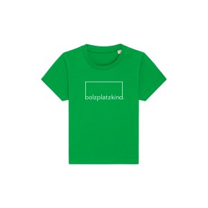 bolzplatzkind-chance-baby-t-shirt-gruen-weiss-bpksttb918-lifestyle_front.png