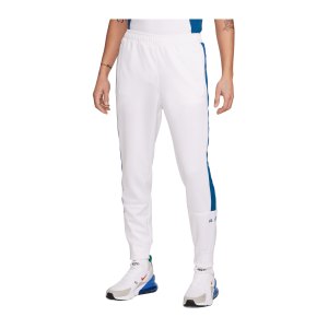 nike-air-jogginghose-weiss-blau-f100-fn7690-lifestyle_front.png