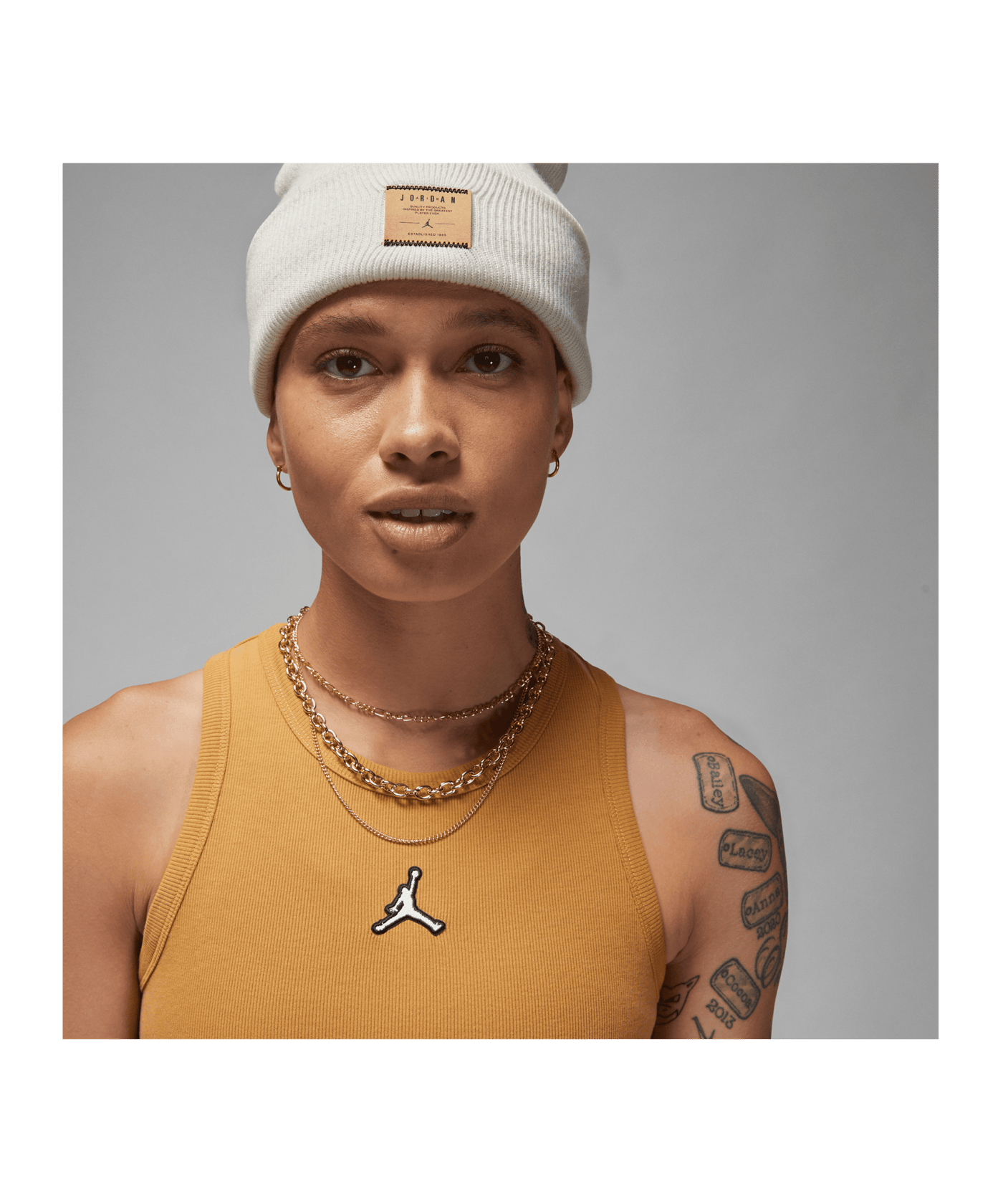 Nike Essentials Tanktop Damen F722 - gold