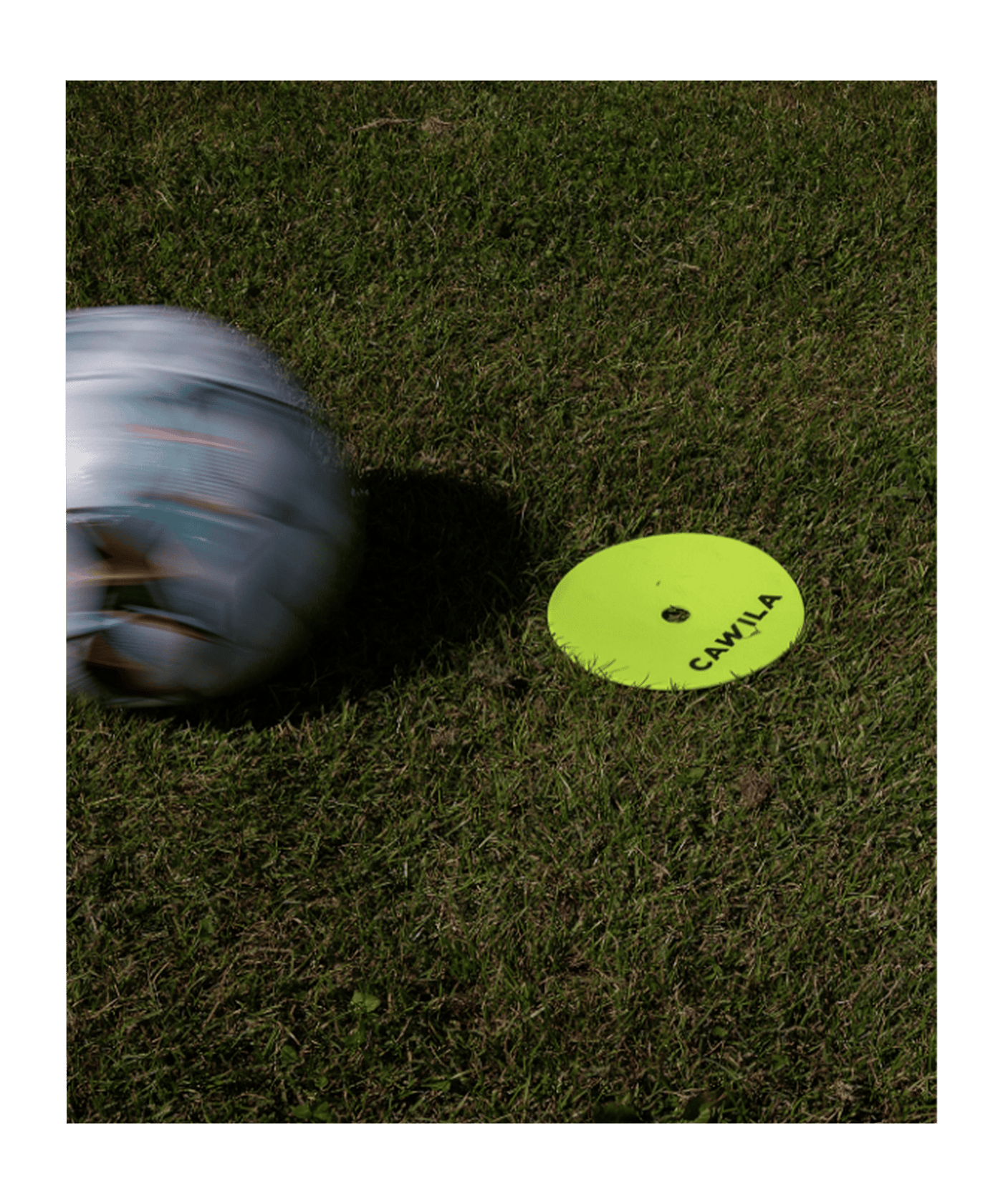 Cawila Floormarker 24er Set inkl. Halter | Markierungsscheiben, 12 x gelb und 12 x orange - gelb