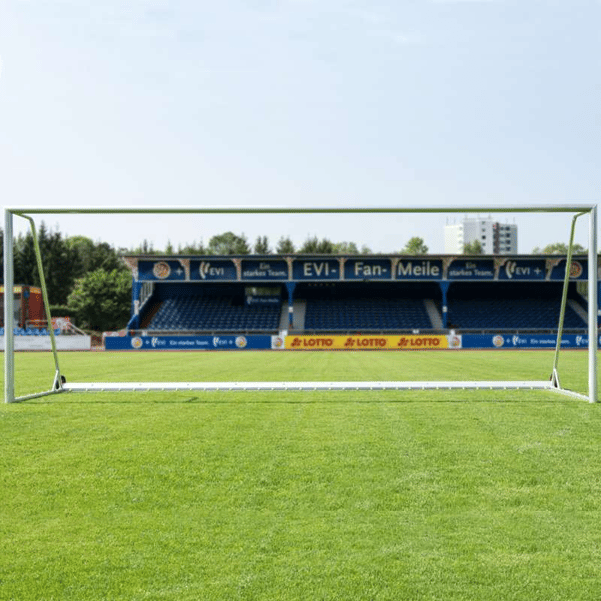 Safety Fußballtore 7,32x2,44 m vollverschweißt | kippsicher - grau