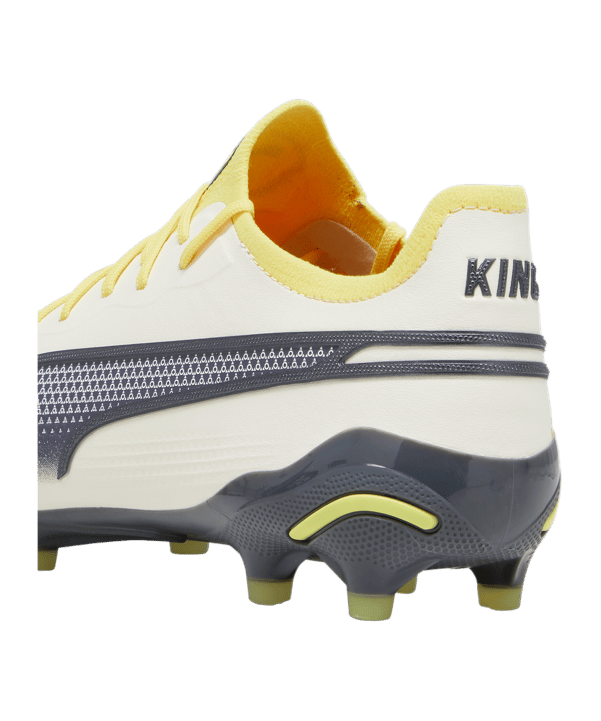 PUMA KING Ultimate FG/AG Voltage Weiss Grau F05 - weiss