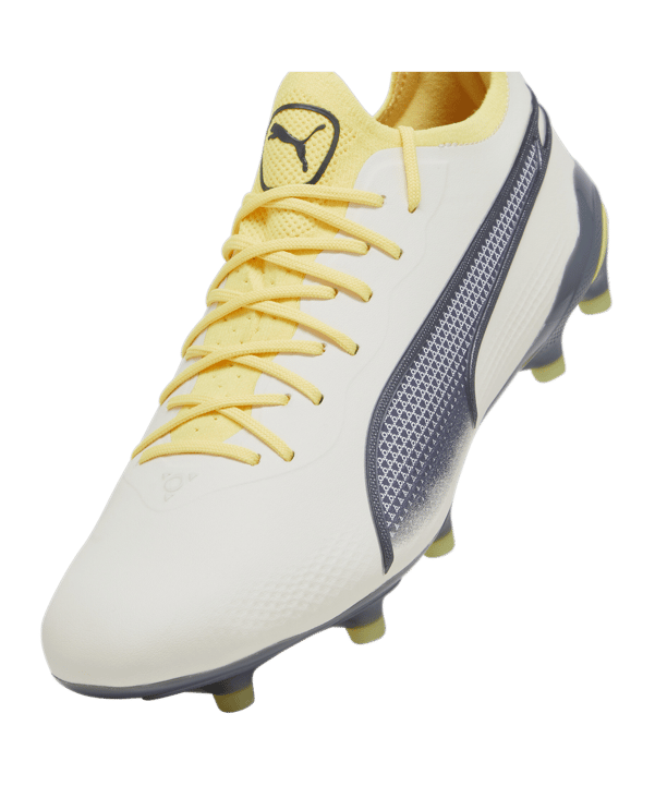PUMA KING Ultimate FG/AG Voltage Weiss Grau F05 - weiss